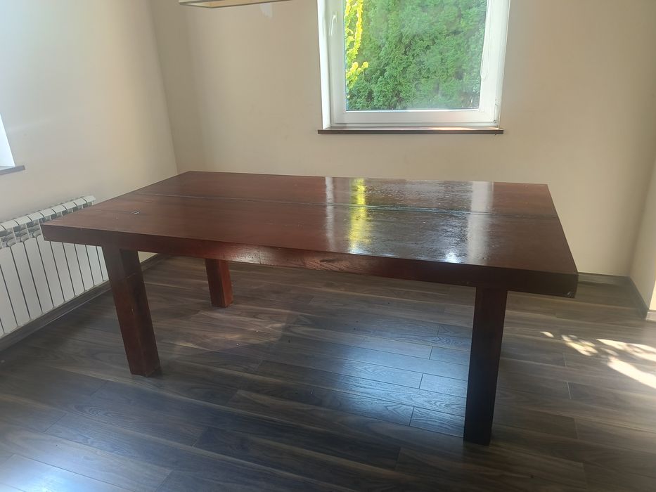 Stół dębowy do salonu