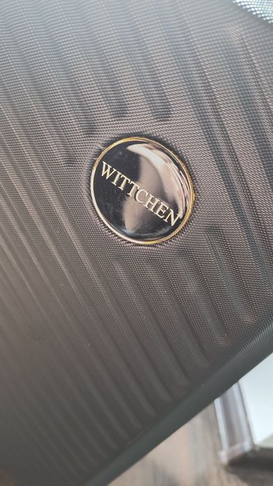 Walizka firmy Wittchen