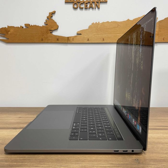 Macbook Pro 15 A1990 i7-8850H 32GB 512GB Pro 560X Space Gray Klasa A-