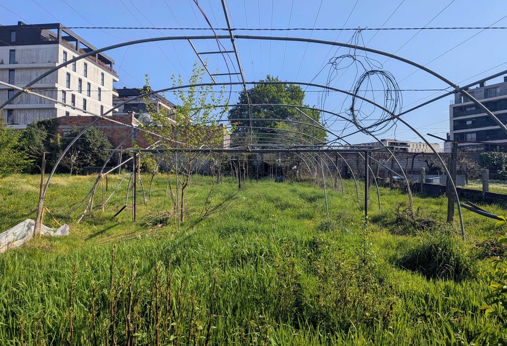 Estufa em arco e aço galvanizado