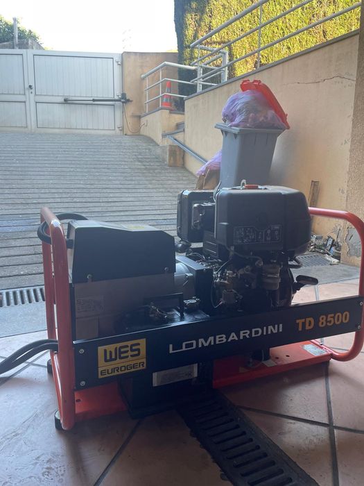 Gerador trifásico 8.2 kW