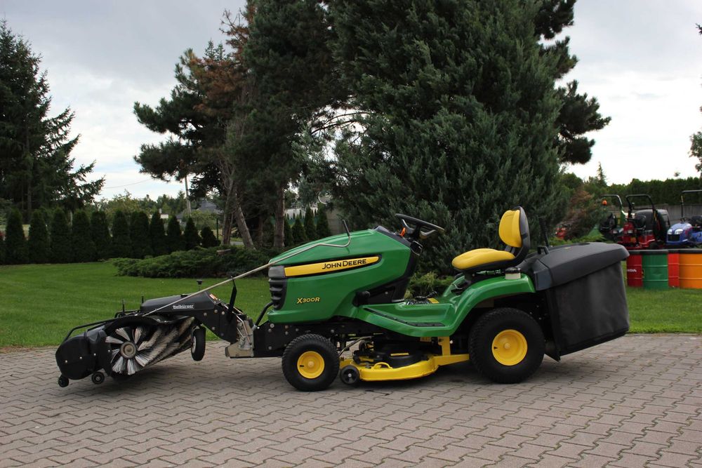John deere X300R x 300 r Kawasaki V2 Zamiatarka  TRAKTOREK Kosiarka