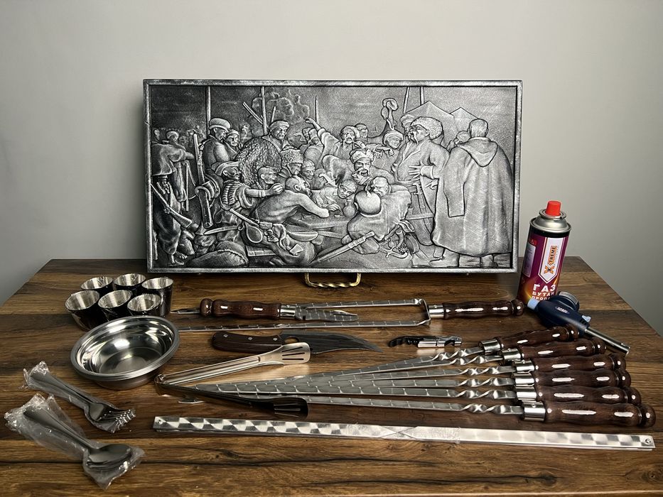 Деревʼяний кейс з шампурами