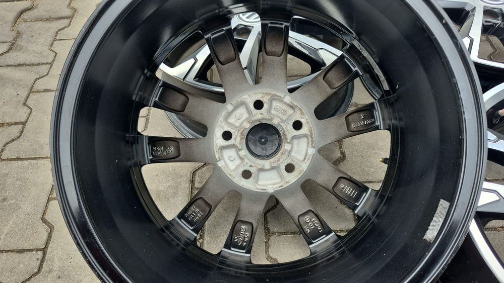Felgi 3G0601025M 17 5x112  VW passat B7 B8 Caddy Touran Golf