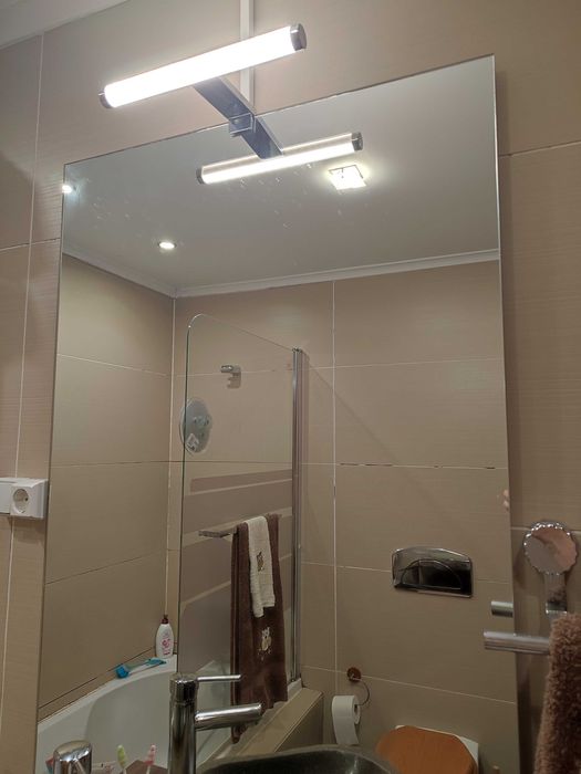 Espelho de Casa de Banho com iluminação