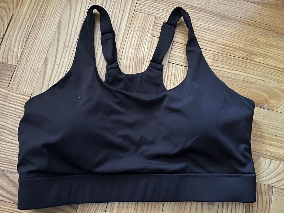 Спортивний топ GymBeam