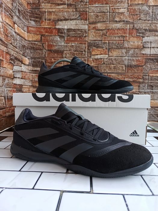Футзалки ,Залки adidas Predator (44р.28 см)