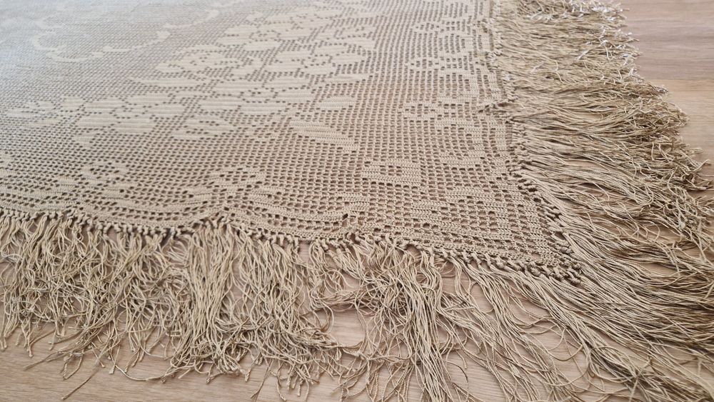 Obrus brązowo złoty lśniący ręcznie robiony 120cm×140cm