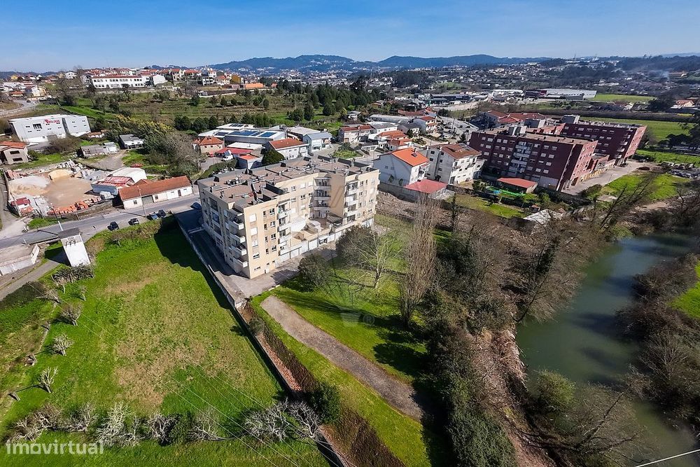 Apartamento T2 para venda — Campo E Sobrado, Porto