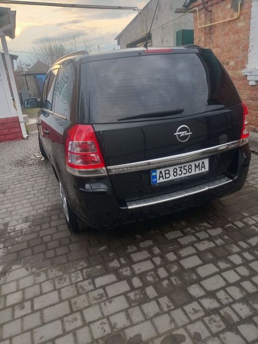 Продам Opel Zafira 2013