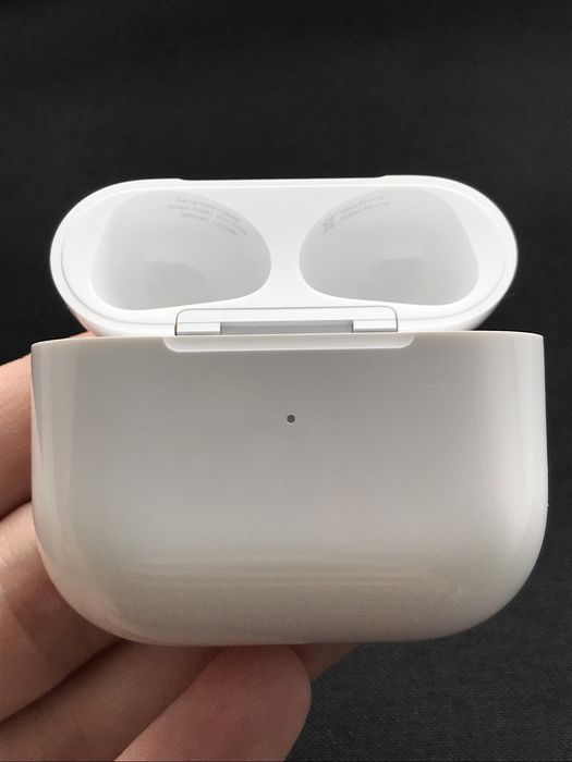 Кейс airpods 3 ОРИГИНАЛ Модель A2566/A2897