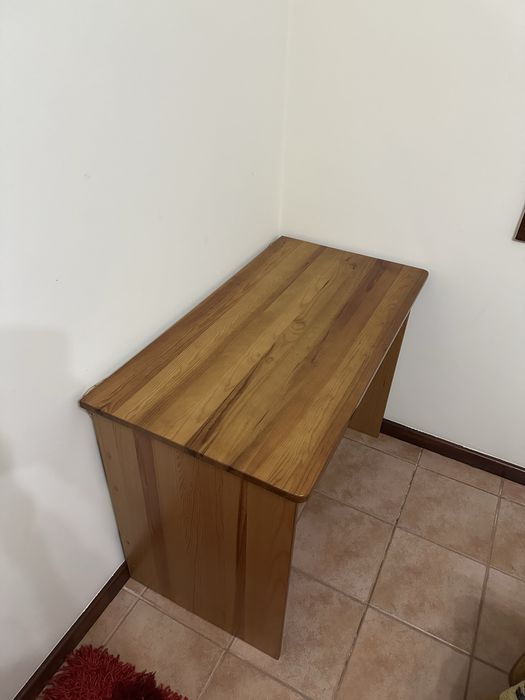 Secretaria como nova