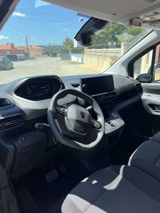 Peugeot Parner 2025 130CV Caixa. Aut