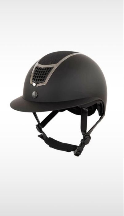 Sprzedam kask fr z szeroki daszkiem