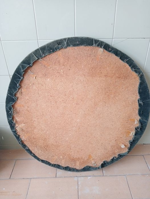 Tampo de mesa, madeira e coberto