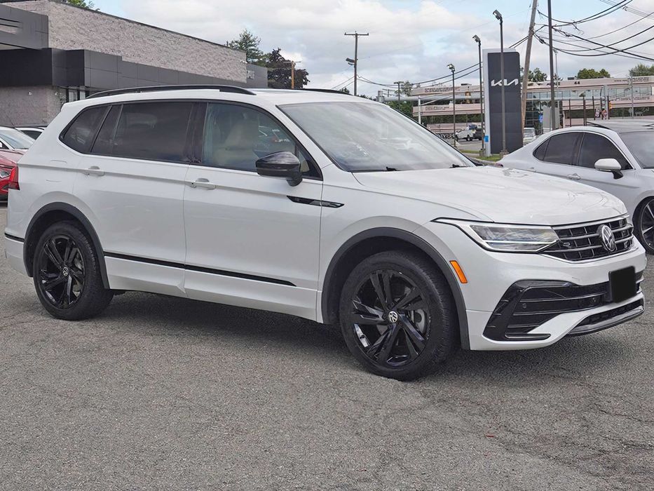Volkswagen Tiguan SE