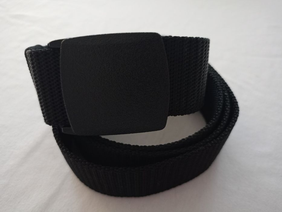 Pasek nylonowy czarny do spodni 120cm nowy