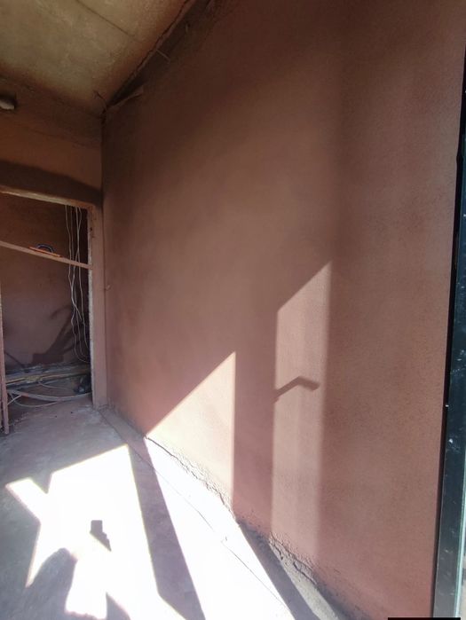 Tynki maszynowe gipsowe, gliniane, ciepłochronne