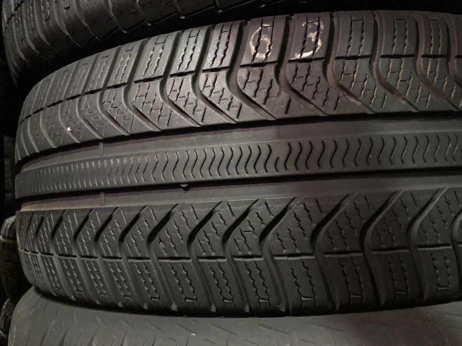 Шини 235/55 18 Pirelli allSeason пара