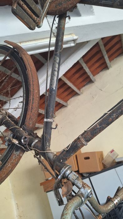 Bicicleta Clássica Raleigh – Ideal para Restauro / Colecionadores