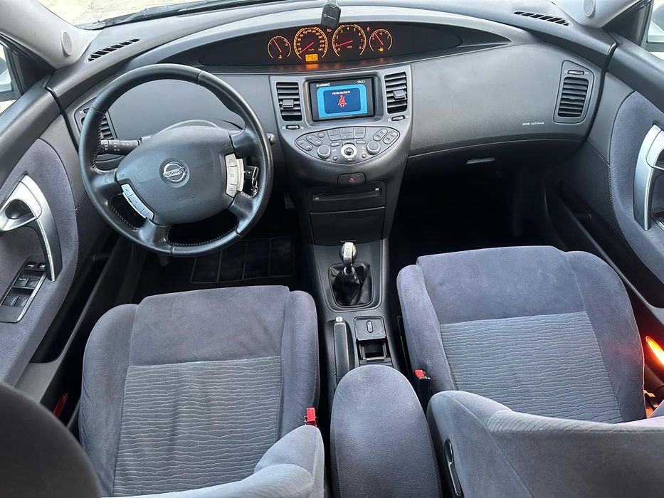Nissan Primera P12