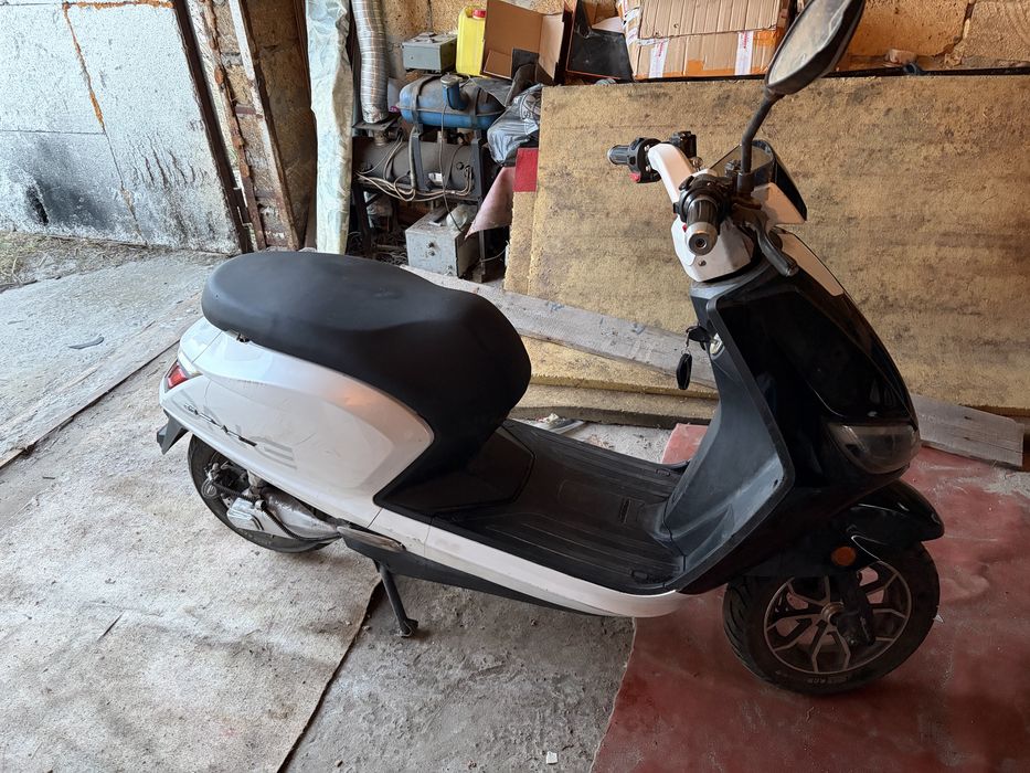 ‼️Електроскутер AIMA M3 (WHITE)‼️ не заряджається