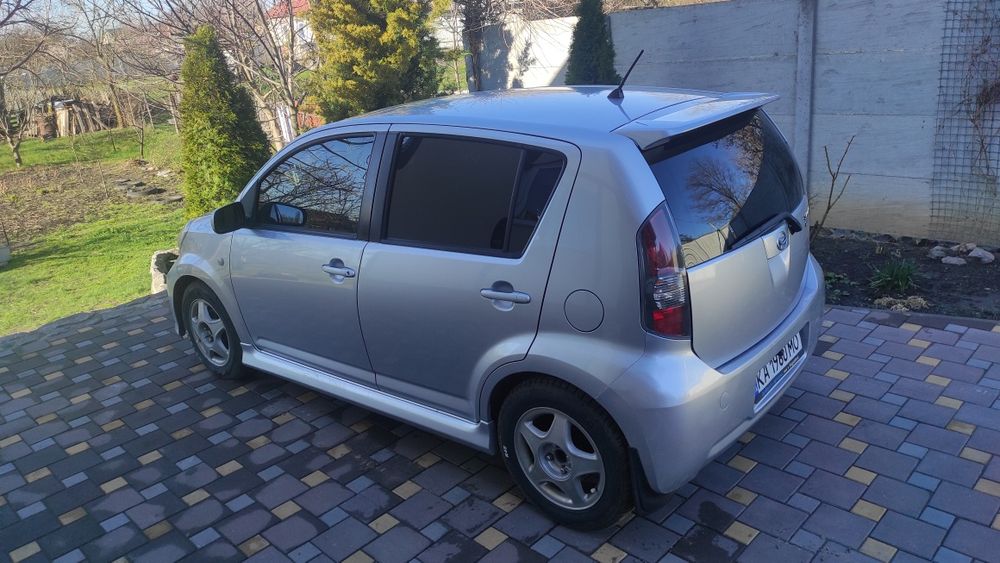 Toyota boon. Daihatsy sirion