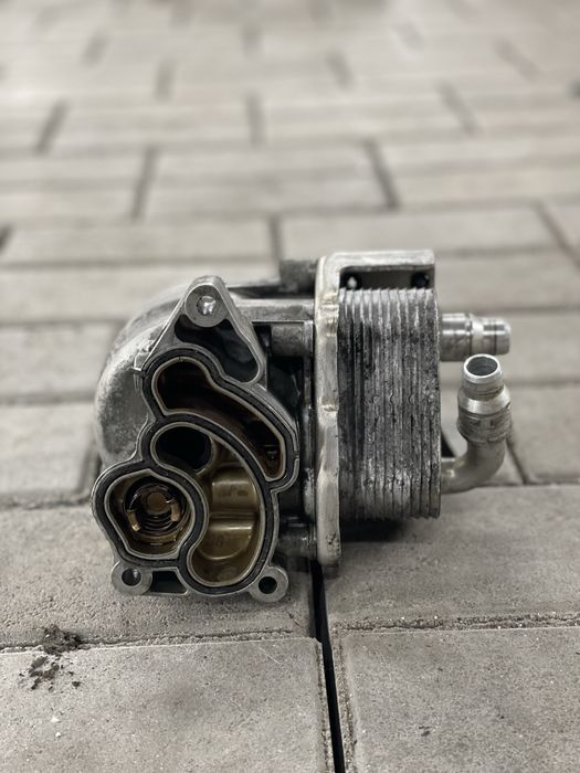 Корпус масляного фільтра BMW e46 n42 n46 маслостакан теплообменник