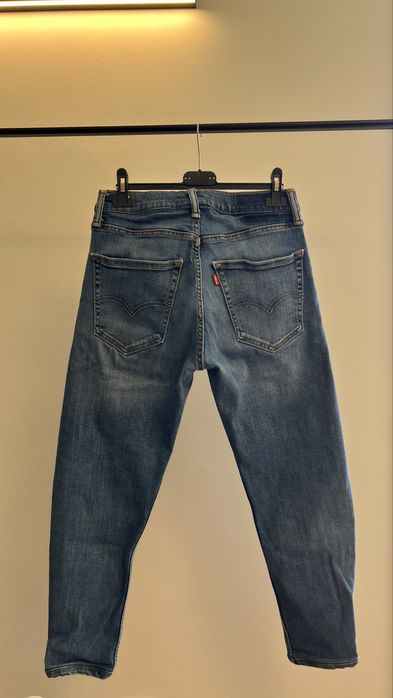 Calças marca Levis