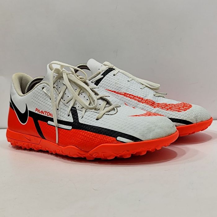 сороконіжки Nike Phantom GT2 41р