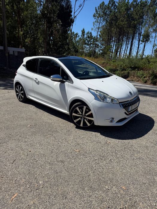 Peugeot 208 gti