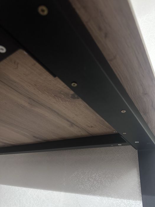 Продам стіл в чудовому стані