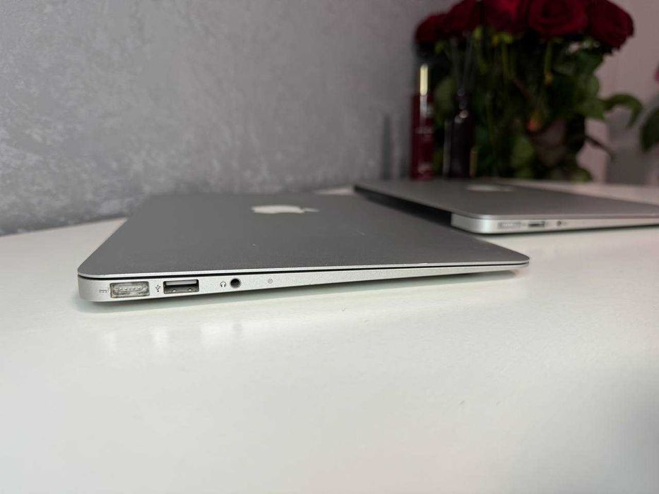 Macbook Air 2011-2014 11,6” Intel core i5 /4 GB/ 128 SSD