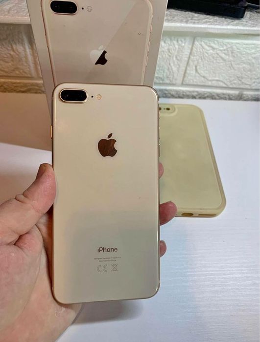 Iphone 8 plus с чехлом