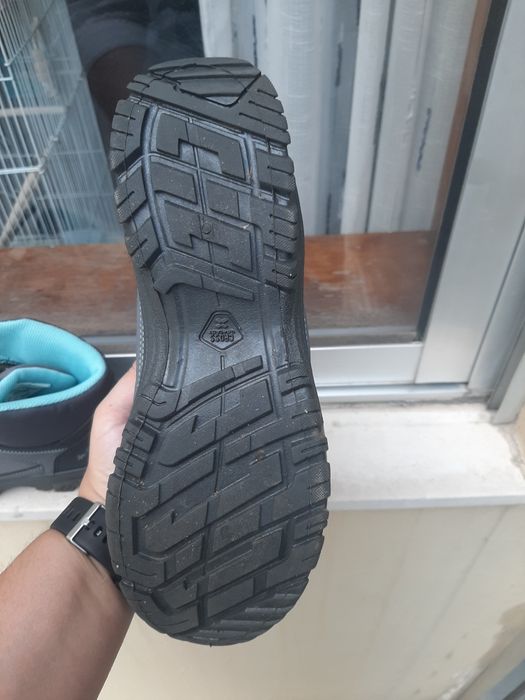 Bota caminhada Decathlon NH100 Cinzenta tam 39