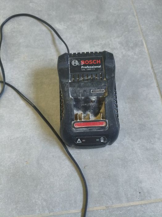 Ładowarka Bosch Professional