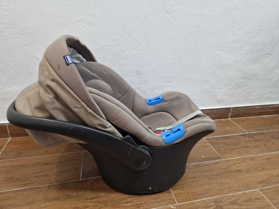 Cadeira auto Chicco grupo 0+ com ovo e base