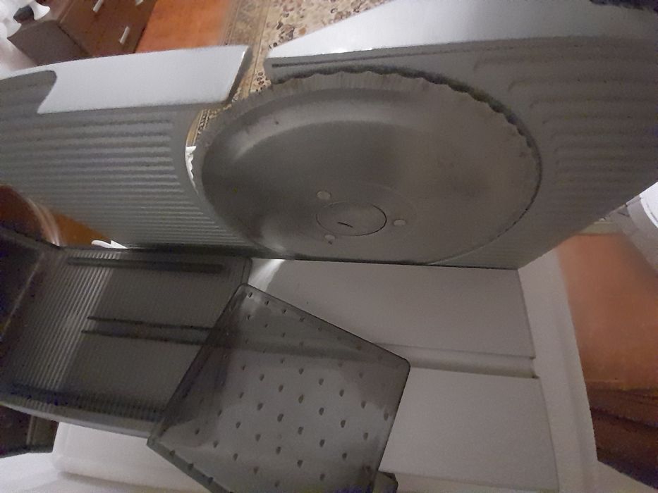 Máquina domestica nova, marca ALG