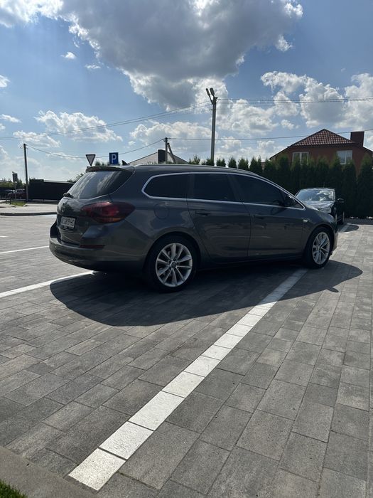 Opel astra j 2011 1.7 дизель