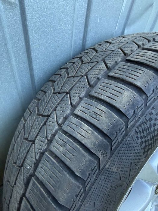 Sprzedam komplet oryginalnych kół zimowych do BMW Serii 3 Styling 390 (wzór V-Spoke)