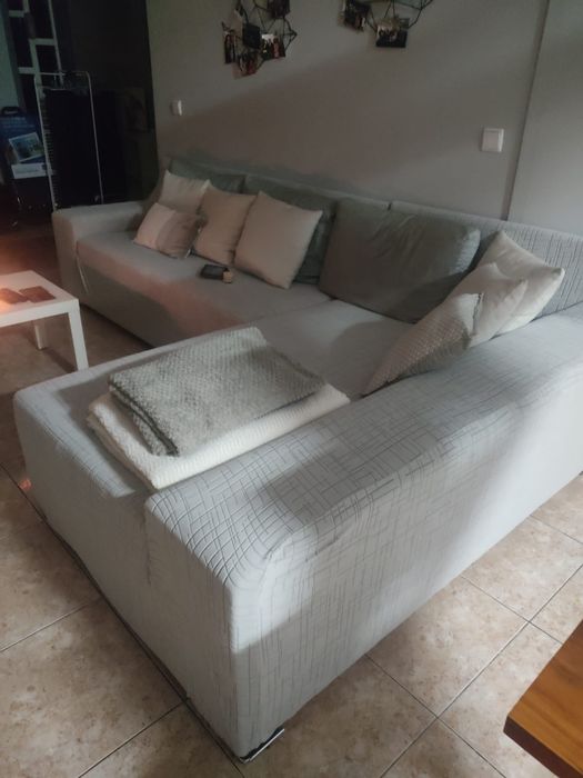 Sofá preto, chaise long