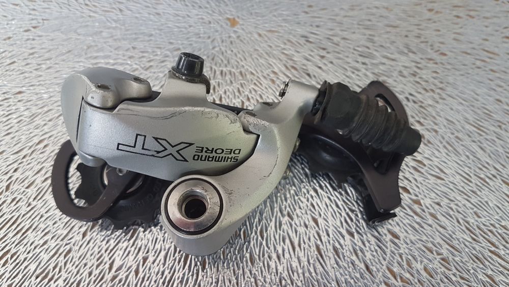Przerzutka tylna Shimano Deore XT RD-M750
