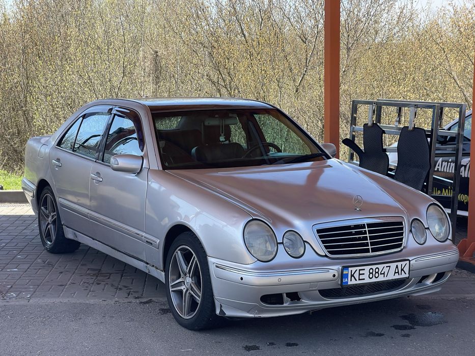 Продам Mercedes-Benz E-Class 2001