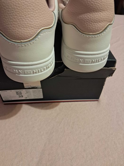 Sneakersy tommy hifigier