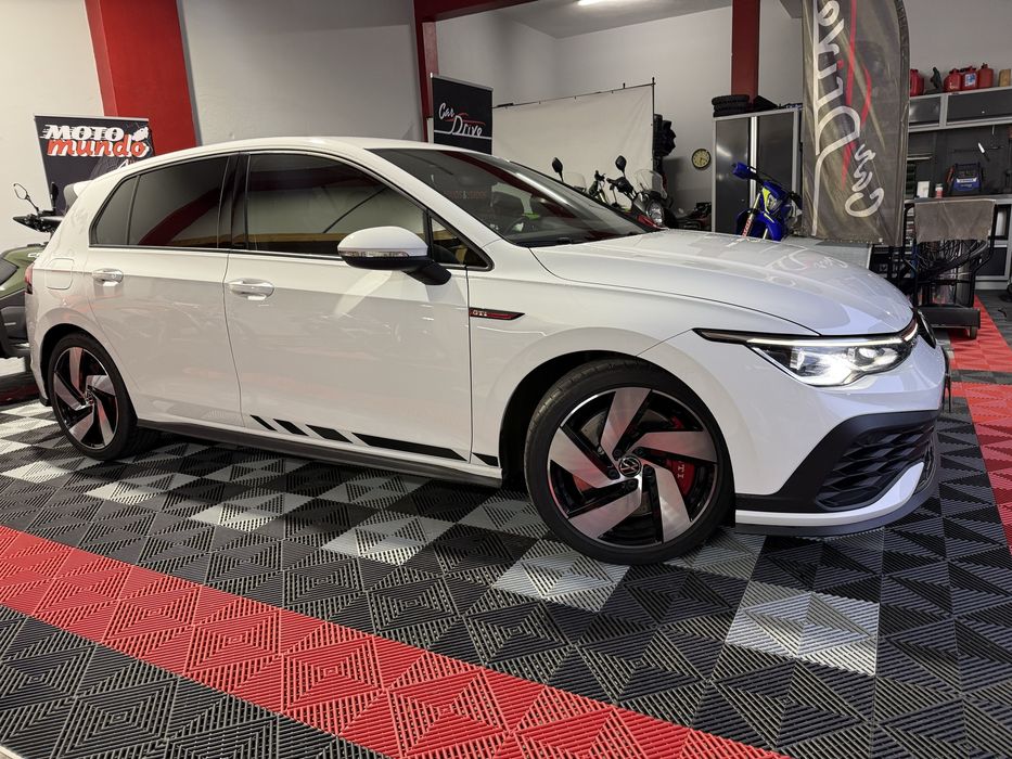 Volkswagen vw Golf 8 2.0 GTI 300CV