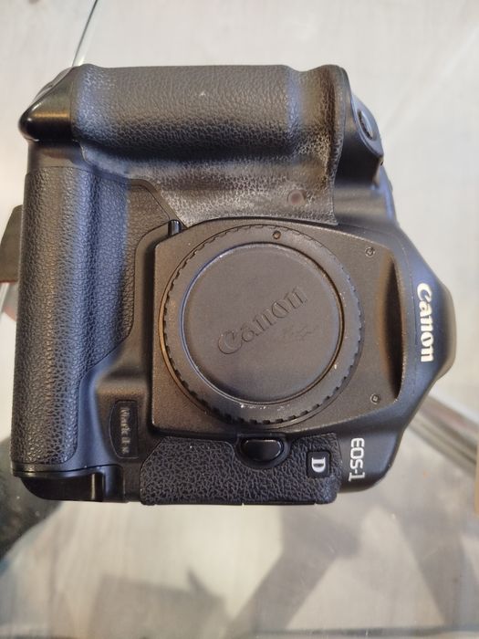 Canon eos 1D mkII n