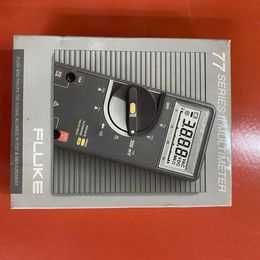 Portable Fluke analog/digital multimeter64551979968514121