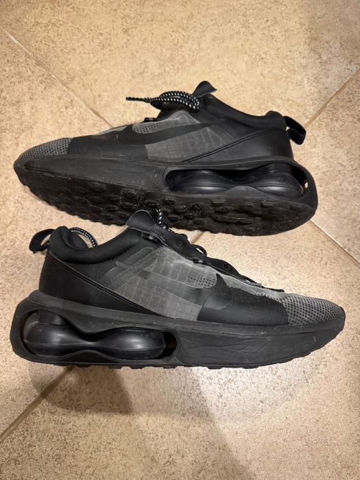 Кросівки Nike / стильні і коміортні/