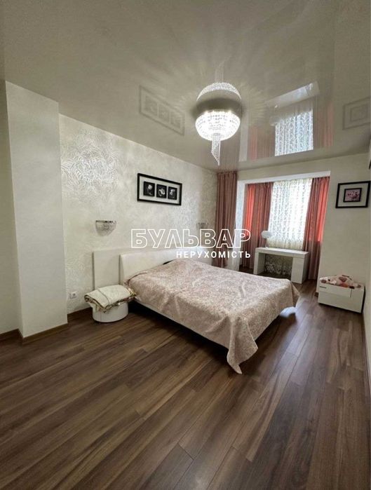 Продам 4 к.кв Центр Новострой, м. Левада, Гагарина, ул. Вернадского, 1