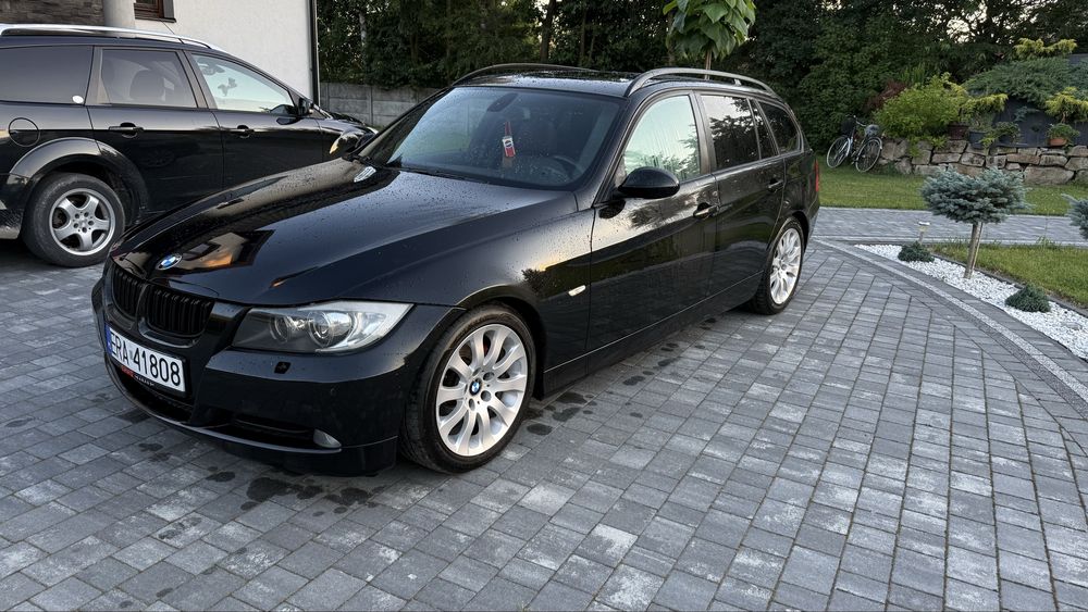 Bmw e91 318i black sapphire